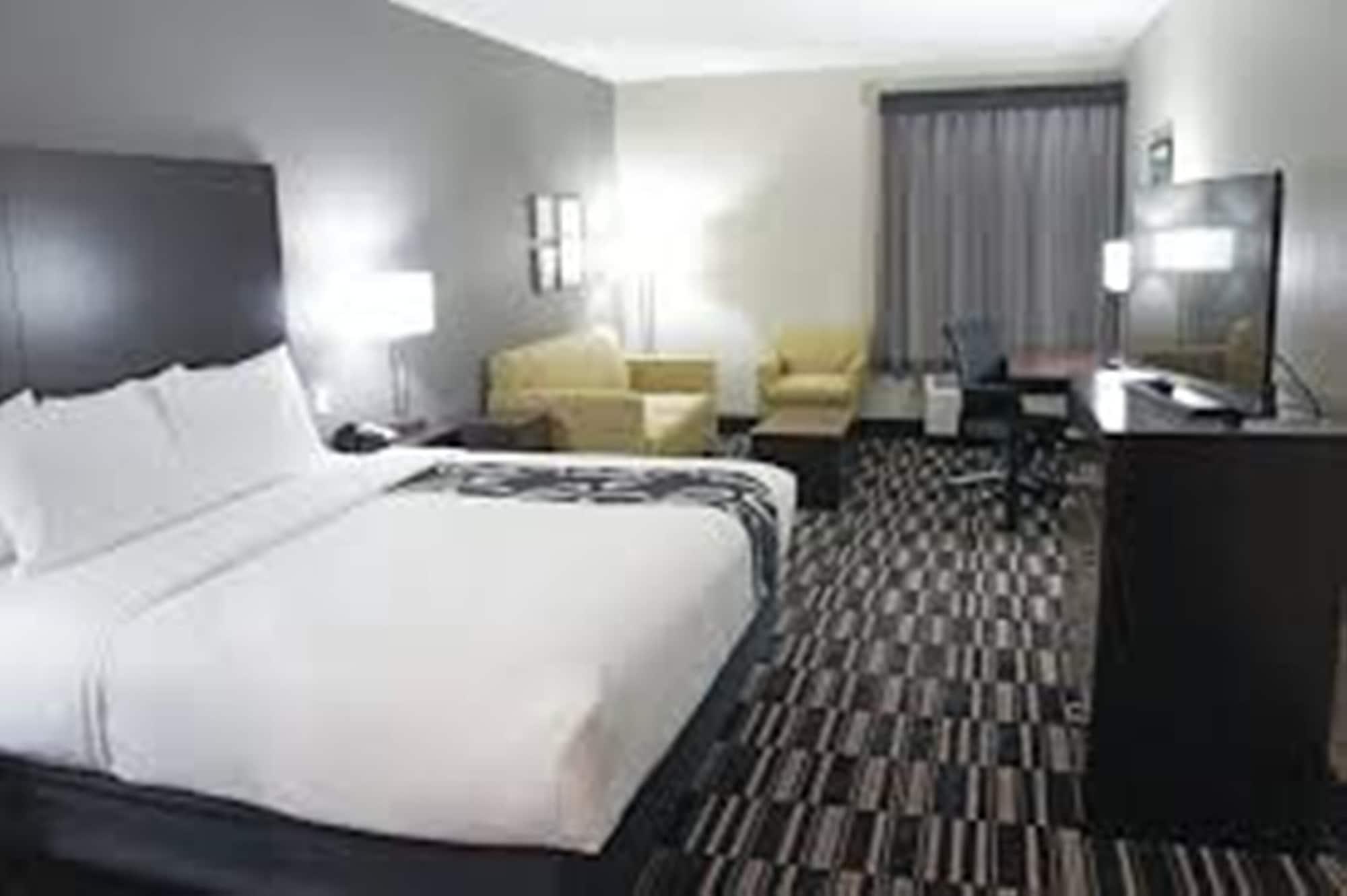 La Quinta By Wyndham Fort Worth - Lake Worth Exteriör bild