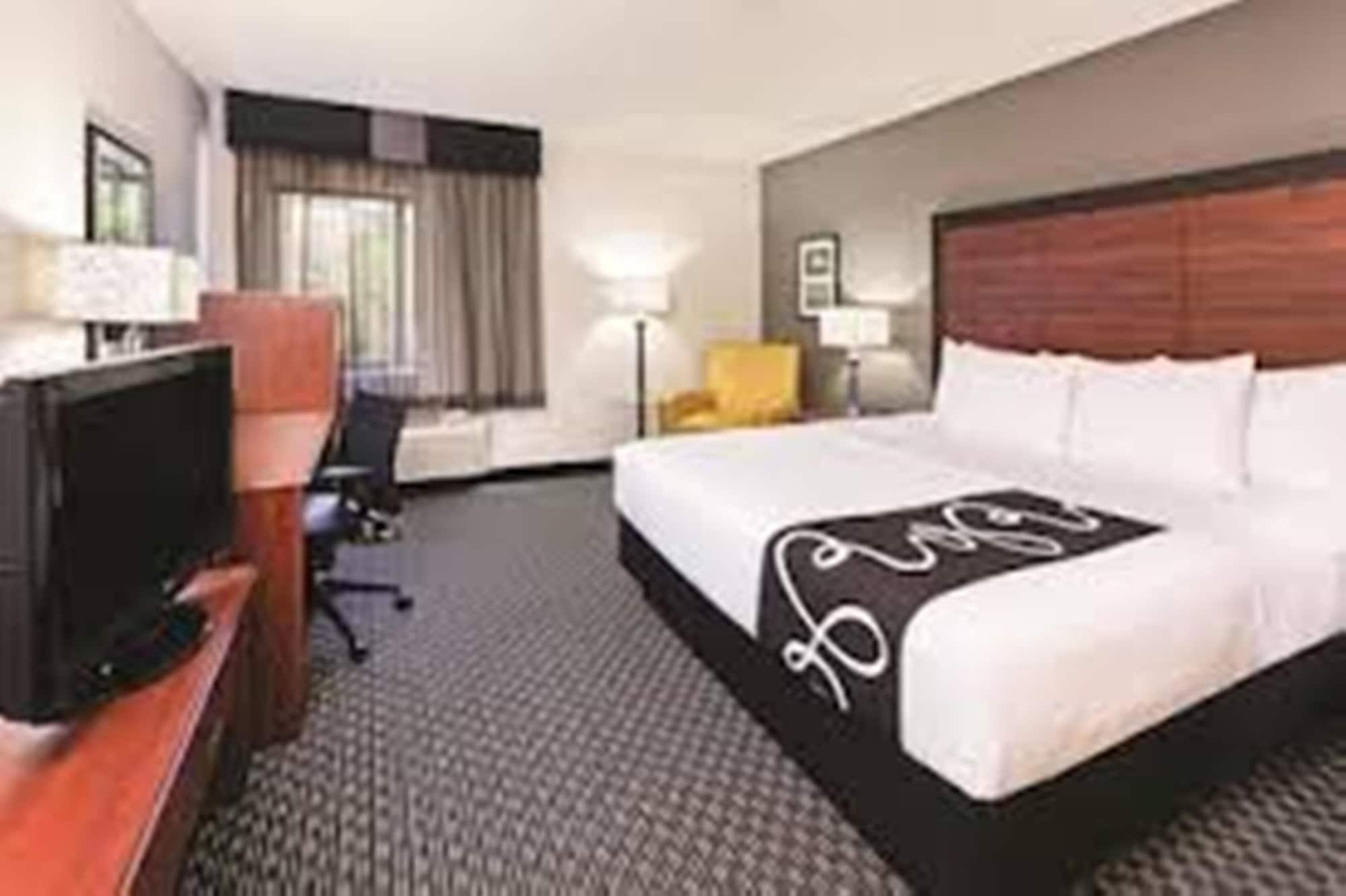 La Quinta By Wyndham Fort Worth - Lake Worth Exteriör bild